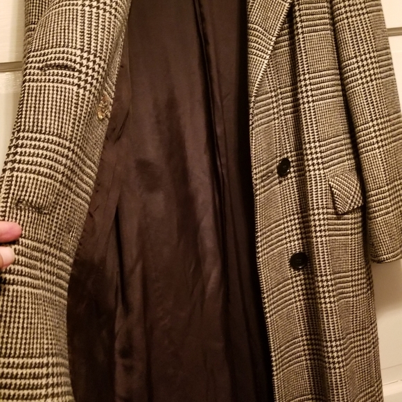 Womens coat - Picture 2 of 4